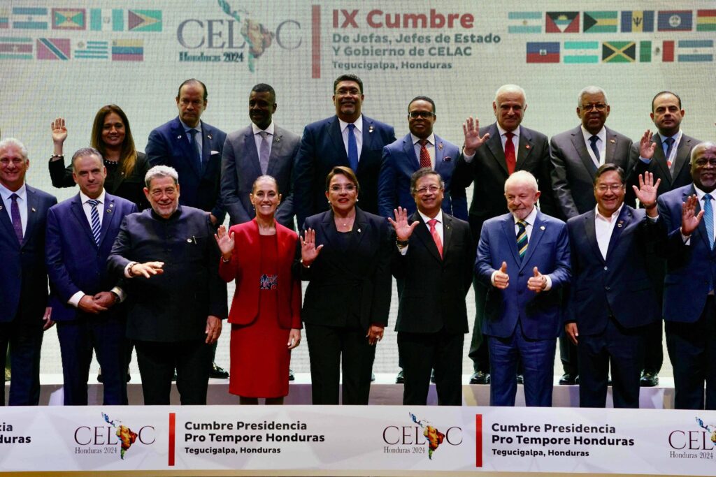 Cúpula da Celac dá recado a Trump em declaração final - 09/04/2025 - Mundo